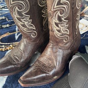 Brand new cowgirl boots